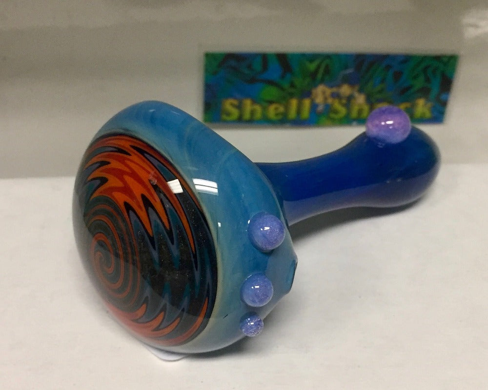 Blue Spoon Wigwag glass pipe - shell shock