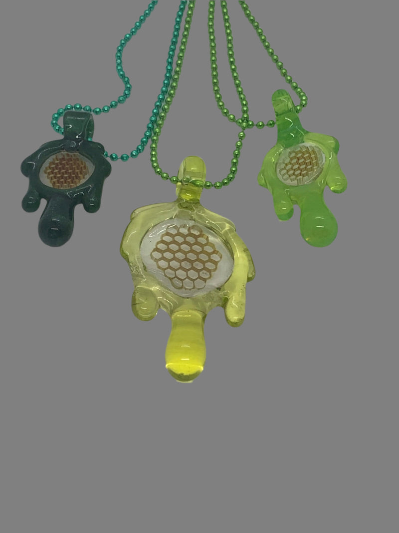 Lerma Honeycomb Glass Pendant - Shell Shock